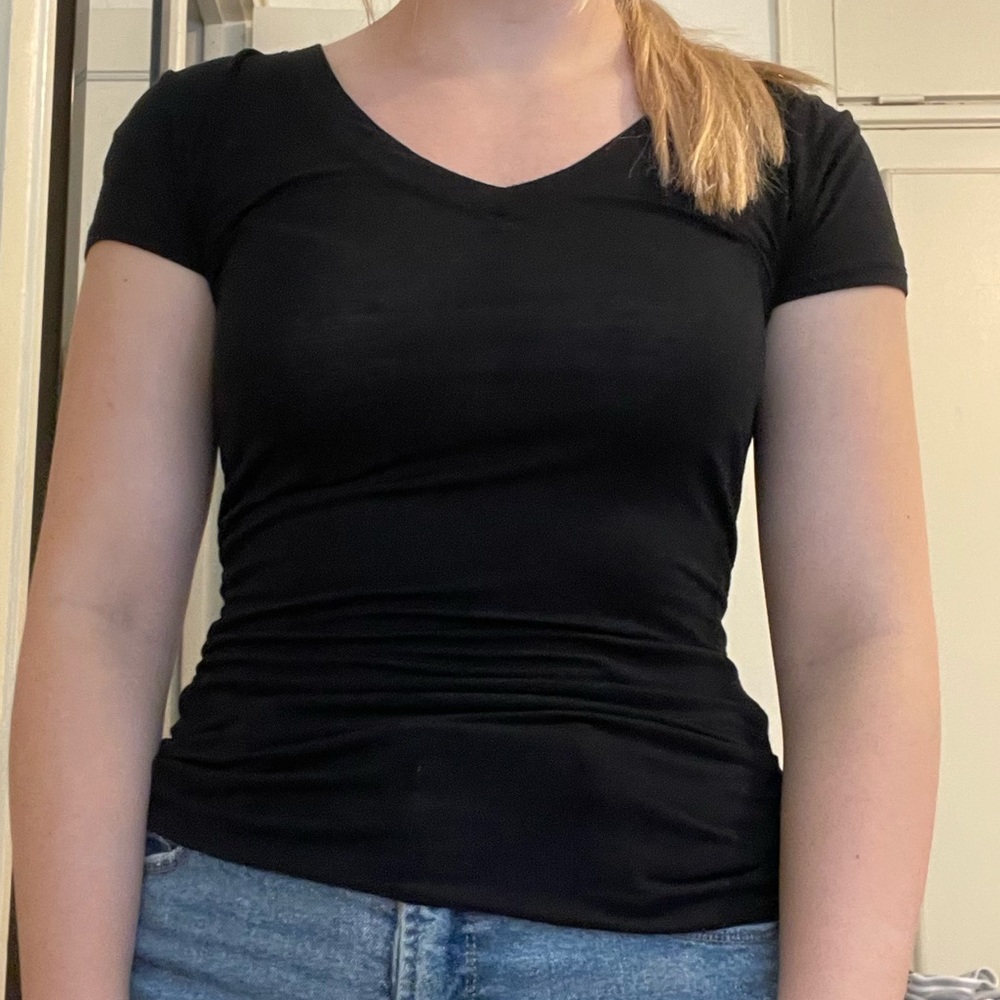 Rue 21 Black Short Sleeve V-Neck Top